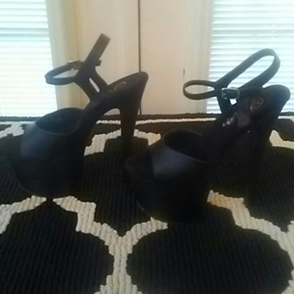 Pleaser Sky platform heels - Picture 2 of 8